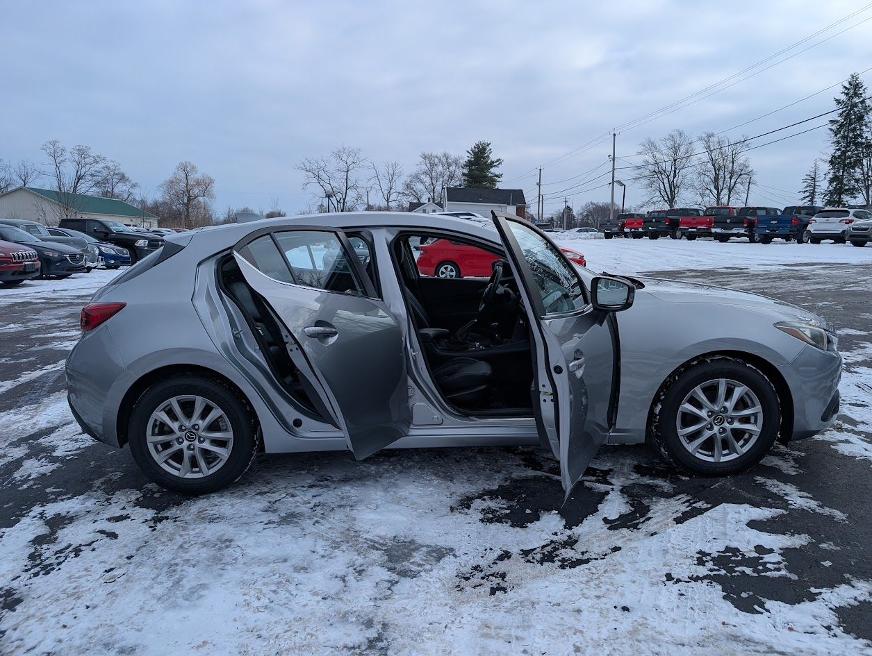 Mazda MAZDA3 i Grand Touring AT 5-Door 2014