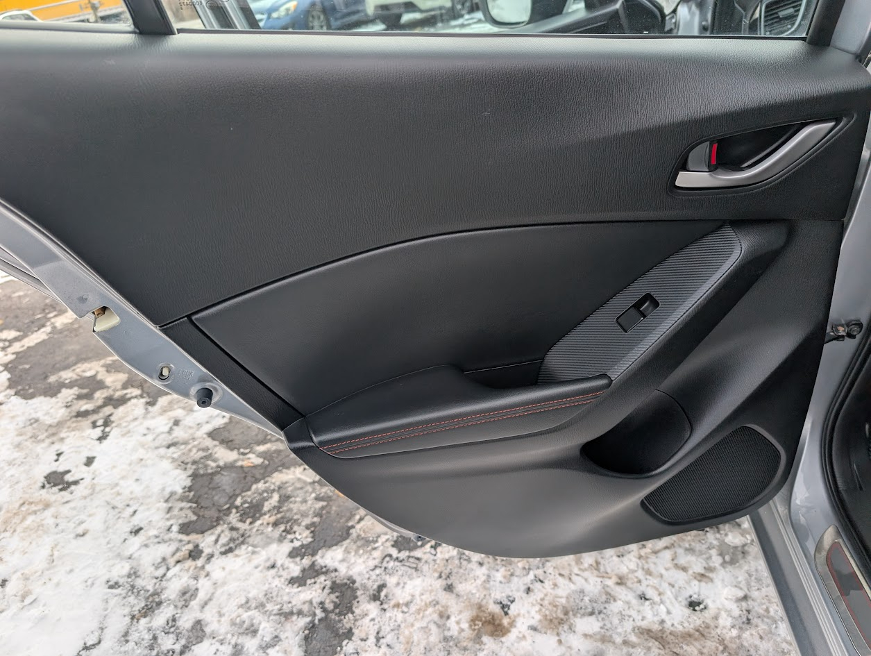 Mazda MAZDA3 i Grand Touring AT 5-Door 2014