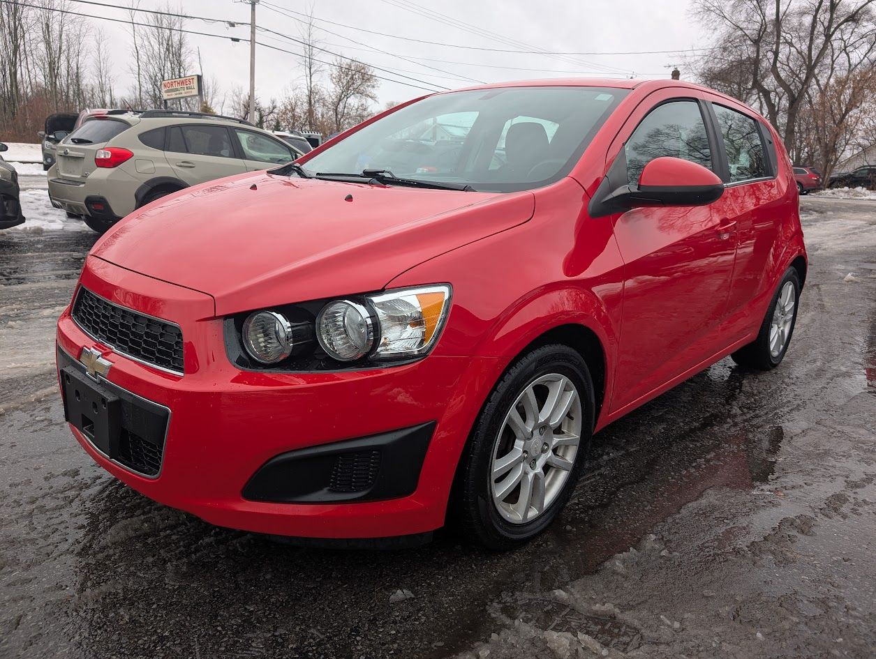 Chevrolet Sonic LT Manual 5-Door 2016