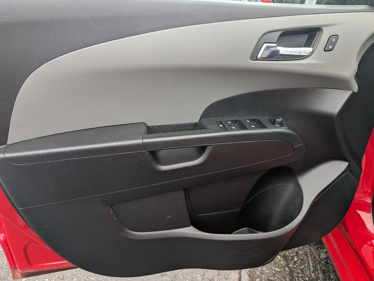 Chevrolet Sonic LT Manual 5-Door 2016