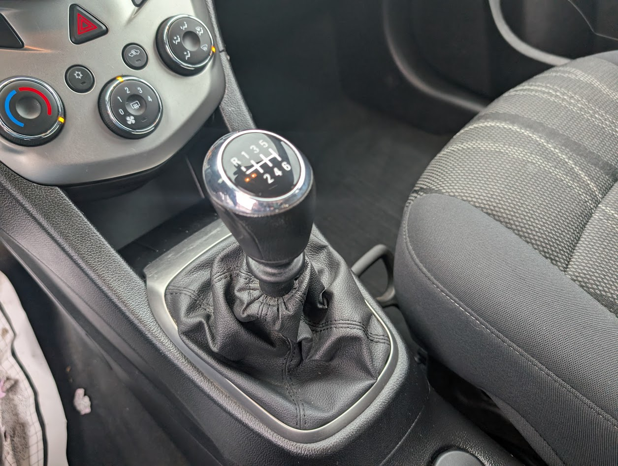 Chevrolet Sonic LT Manual 5-Door 2016