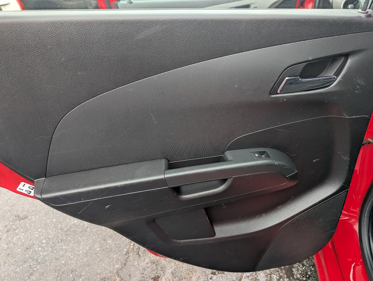 Chevrolet Sonic LT Manual 5-Door 2016