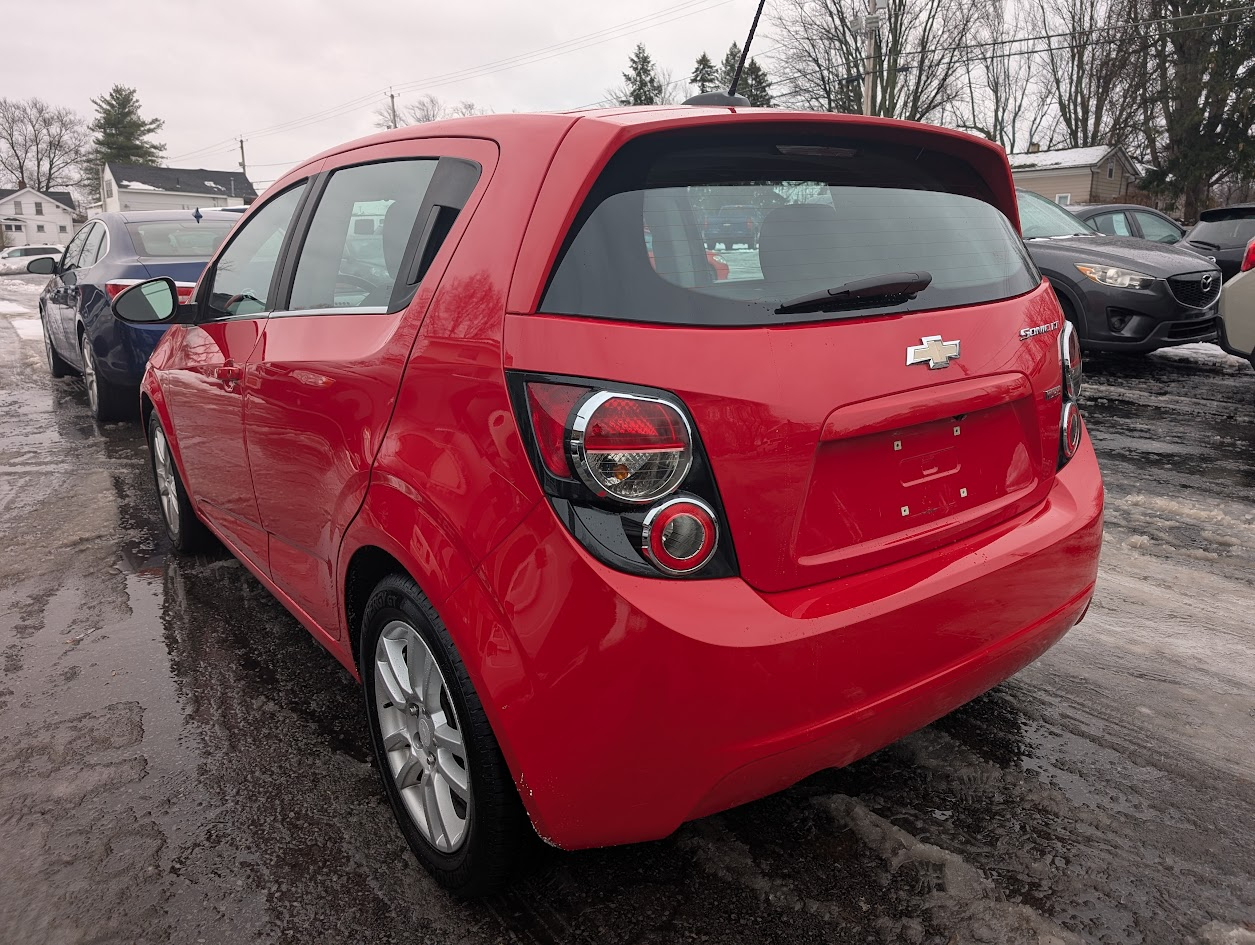 Chevrolet Sonic LT Manual 5-Door 2016