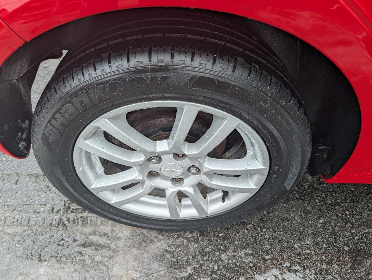 Chevrolet Sonic LT Manual 5-Door 2016