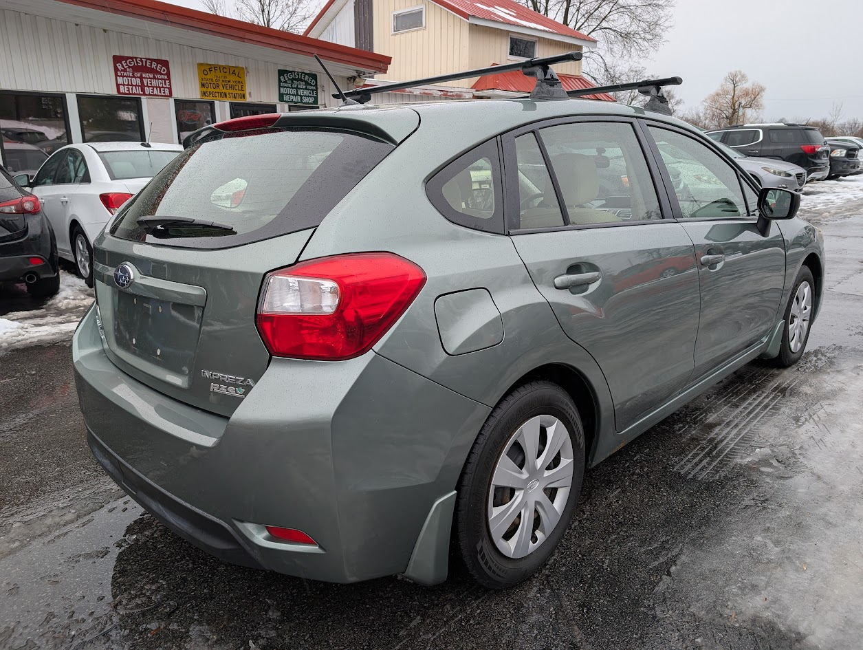 Subaru Impreza 2.0i PZEV CVT 5-Door 2015