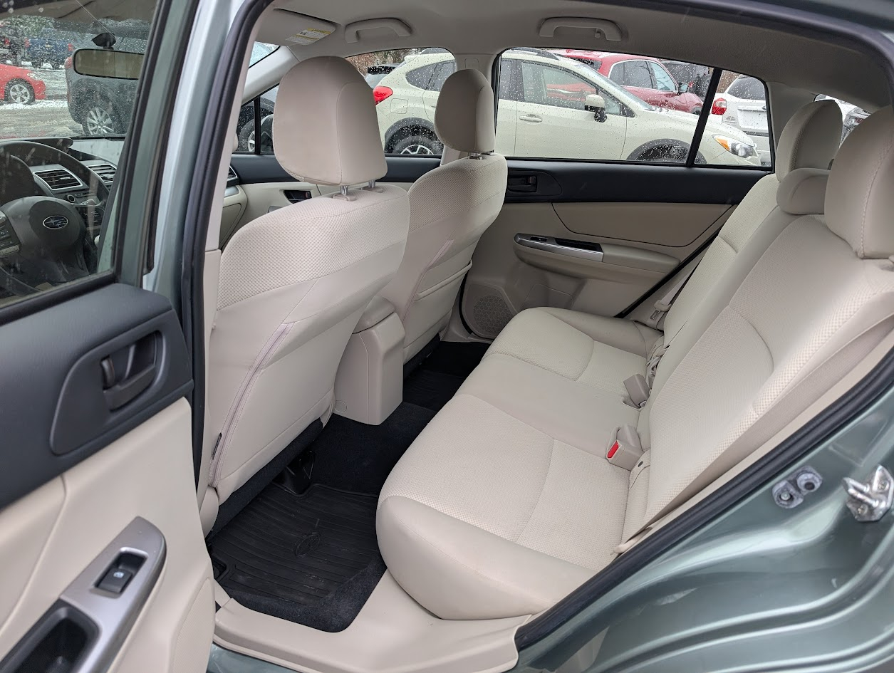 Subaru Impreza 2.0i PZEV CVT 5-Door 2015