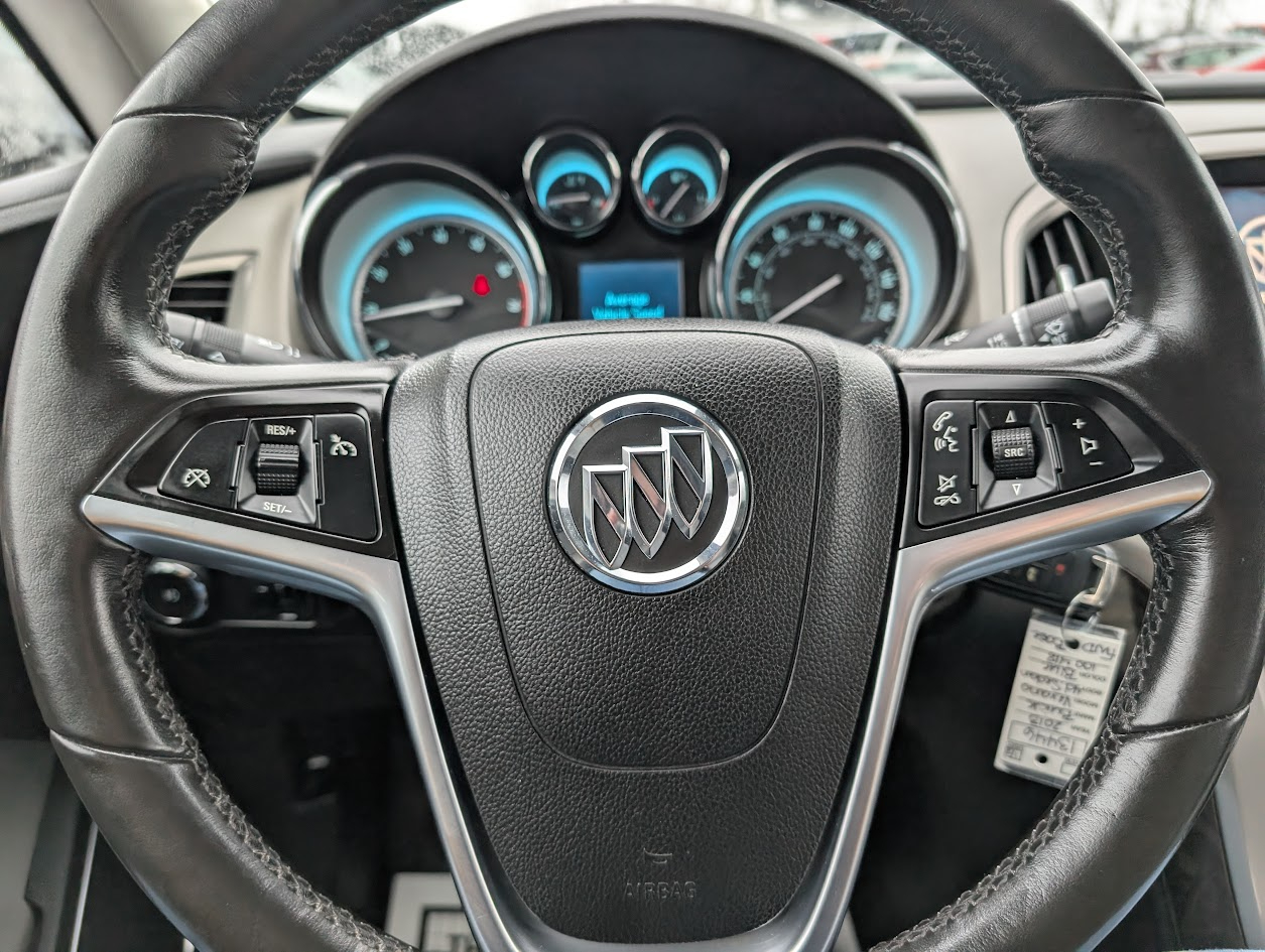 Buick Verano Base 2013