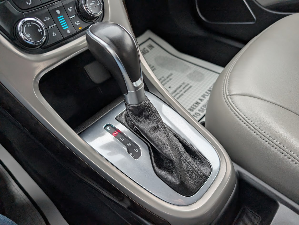 Buick Verano Base 2013