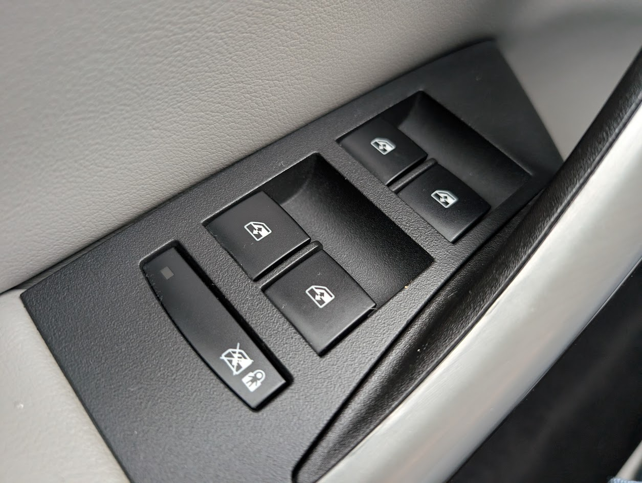 Buick Verano Base 2013