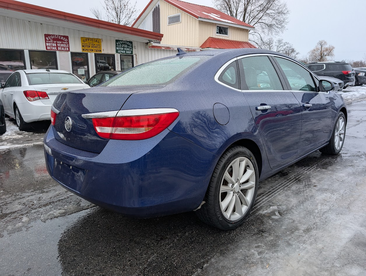 Buick Verano Base 2013