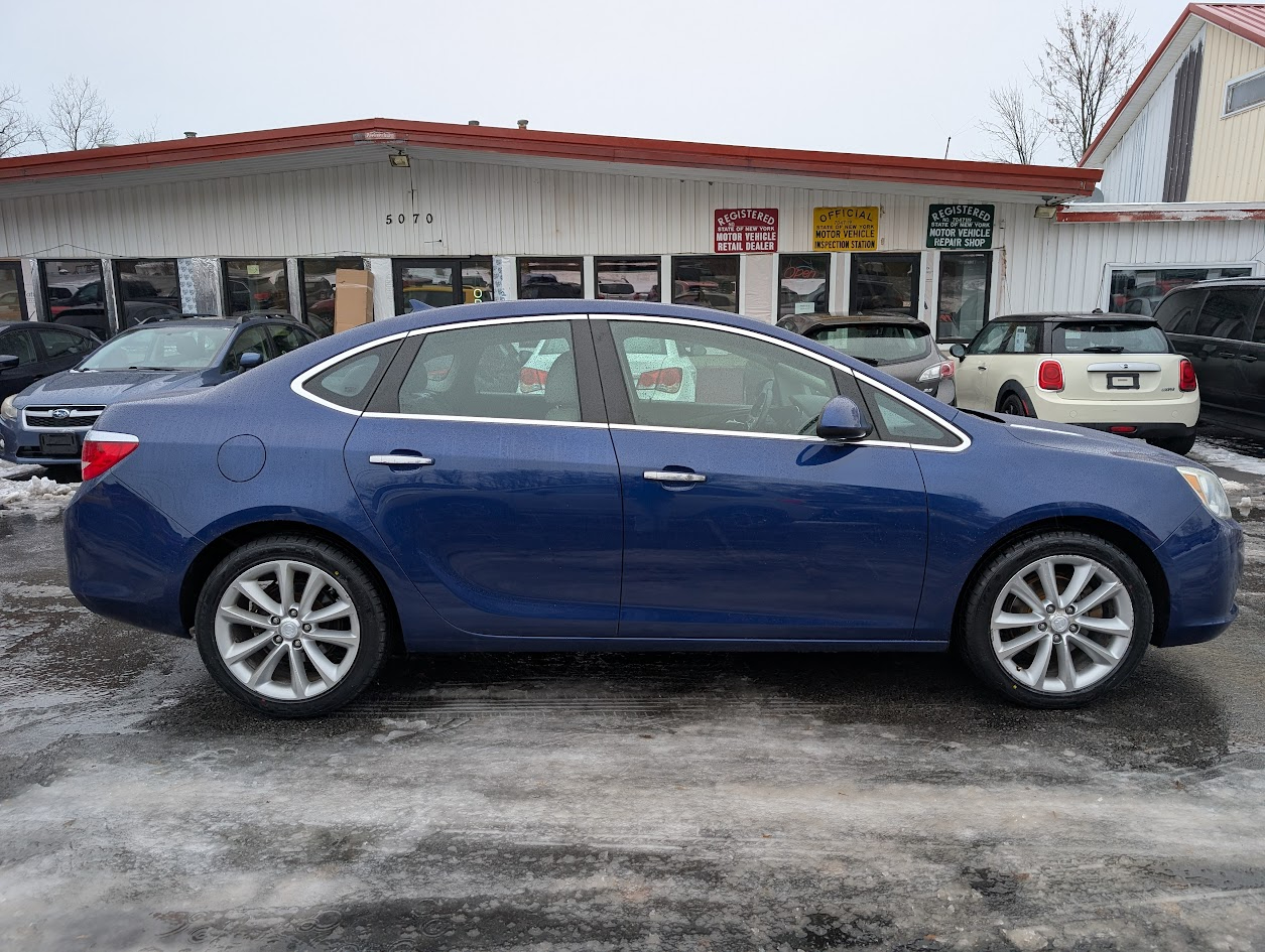 Buick Verano Base 2013
