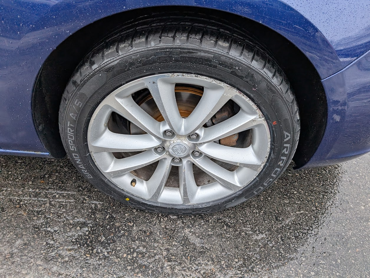 Buick Verano Base 2013