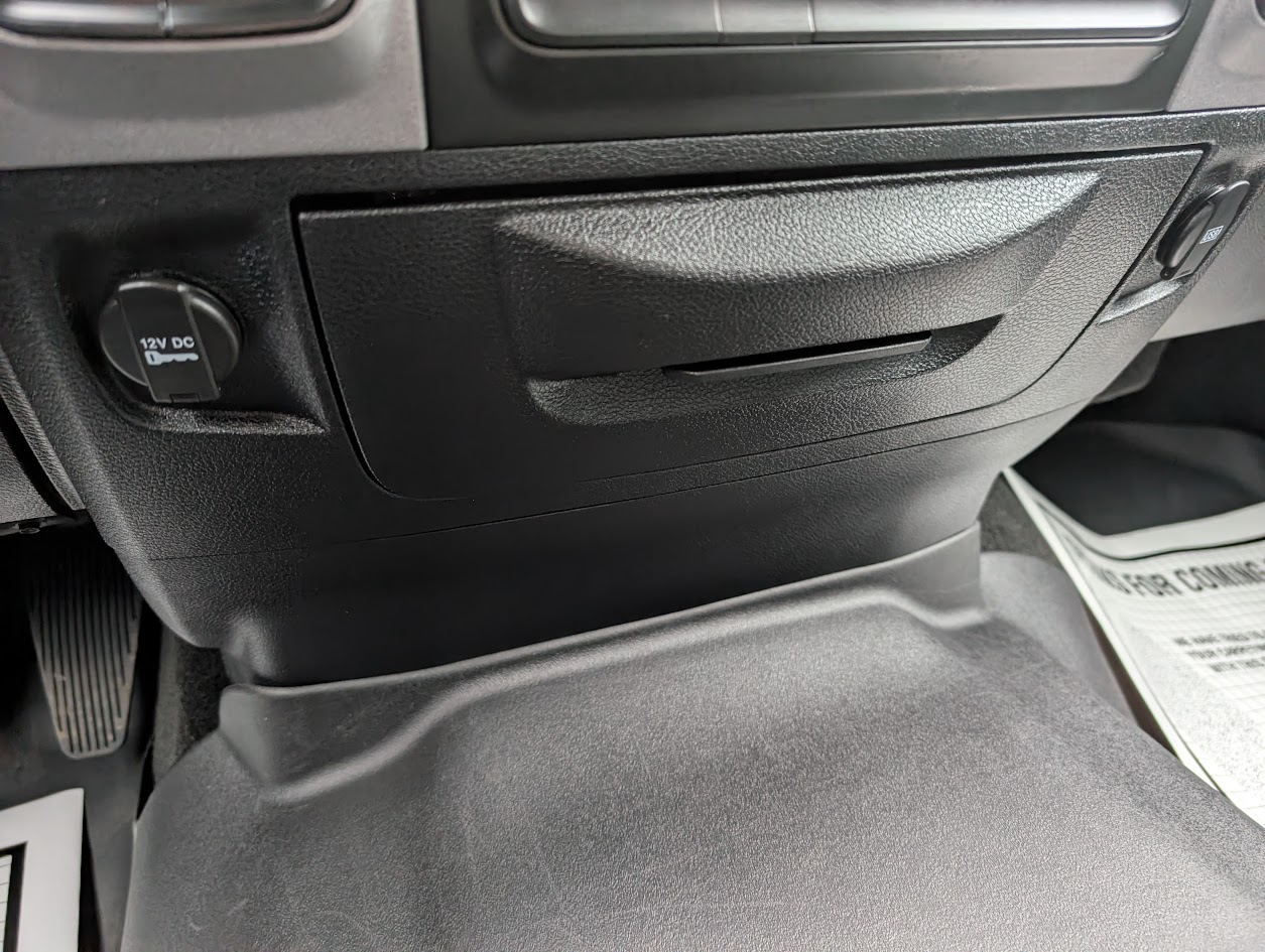 RAM 1500 Tradesman Crew Cab SWB 4WD 2017