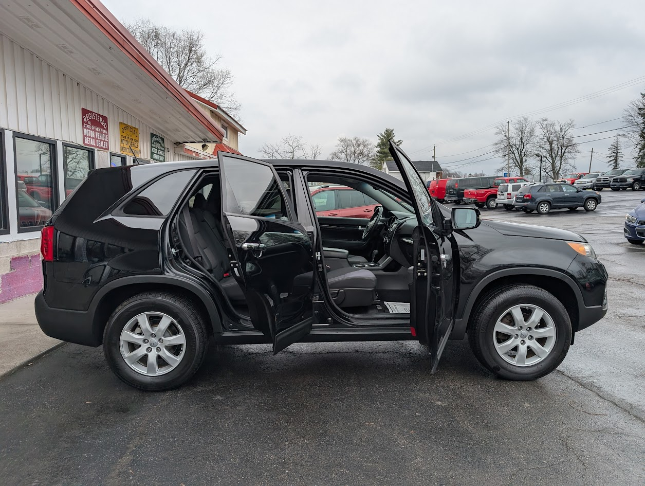 Kia Sorento LX 2WD 2013