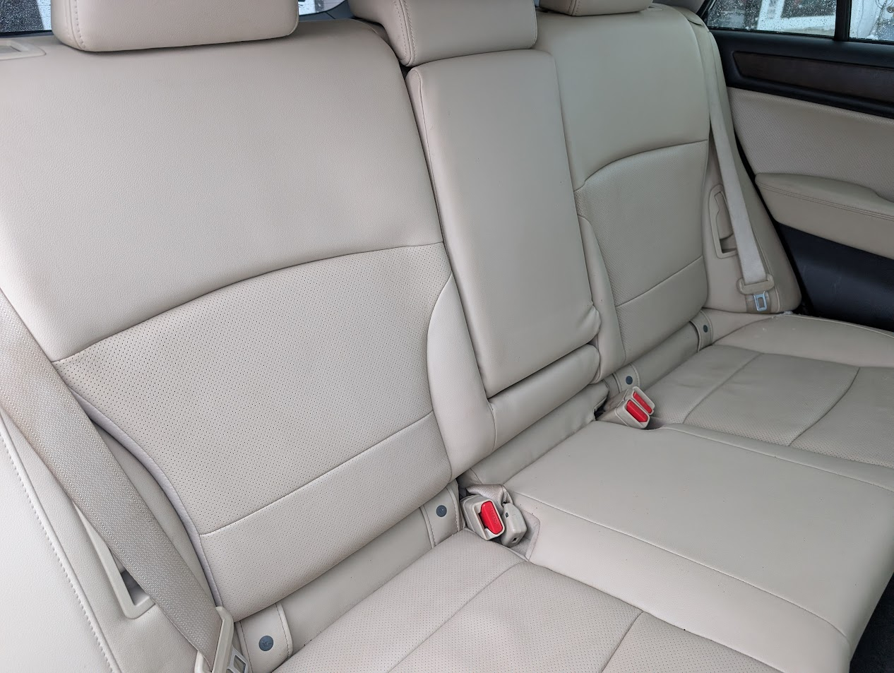 Subaru Outback 2.5i Limited 2015