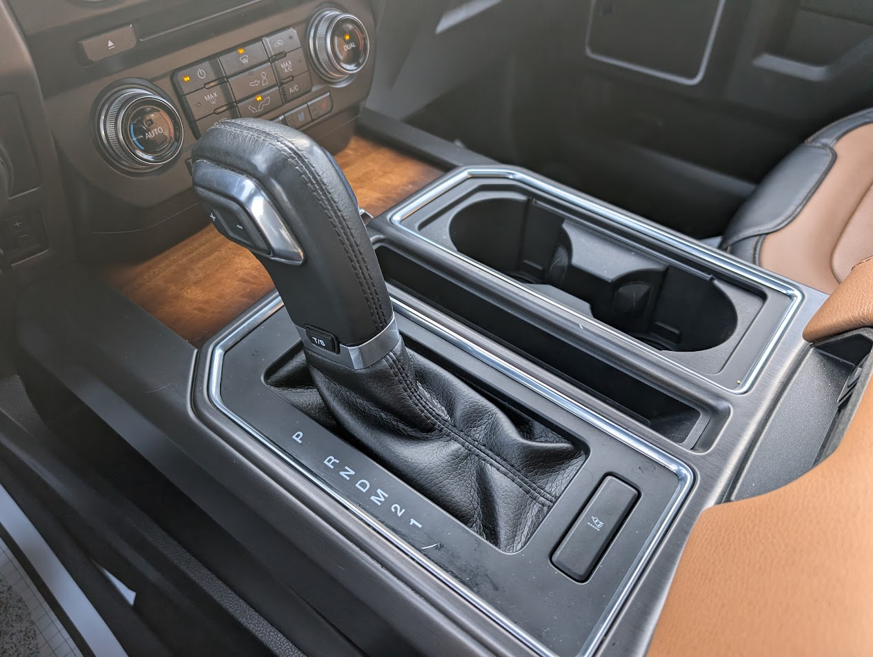 Ford F-150 Limited 4WD SuperCrew 5.5' Box 2016