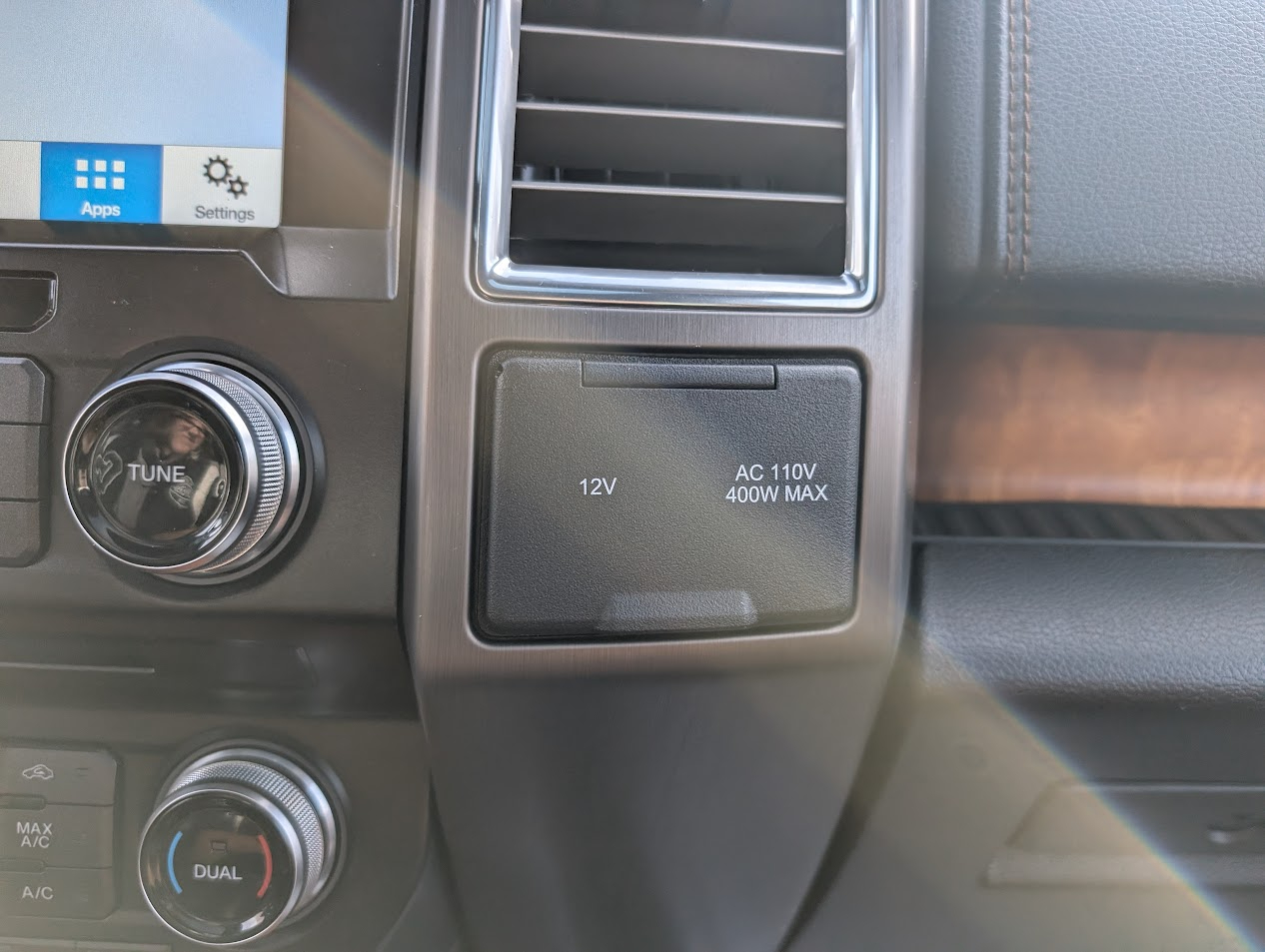 Ford F-150 Limited 4WD SuperCrew 5.5' Box 2016