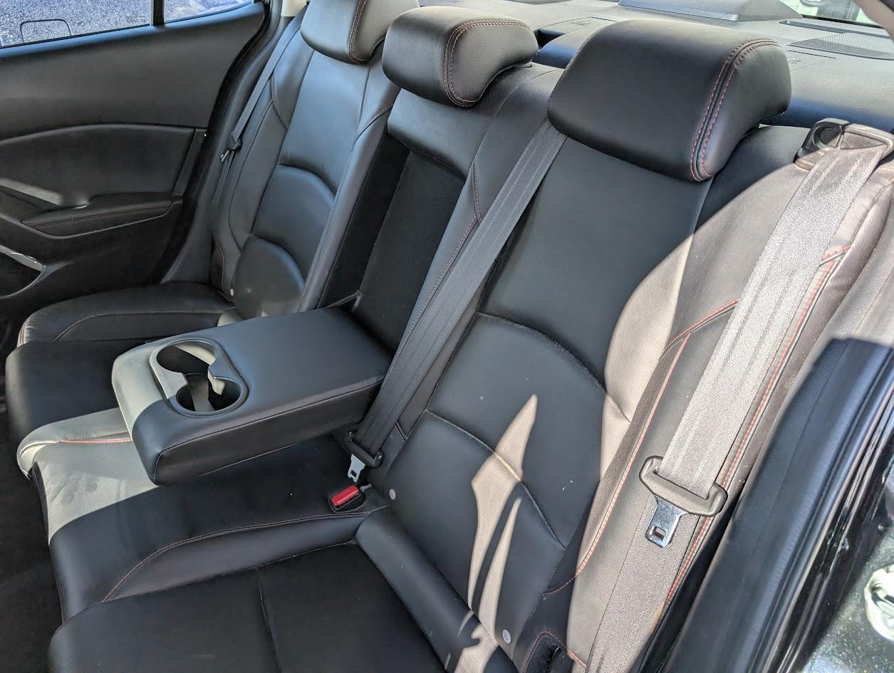 Mazda MAZDA3 I Grand Touring AT 4-Door 2015