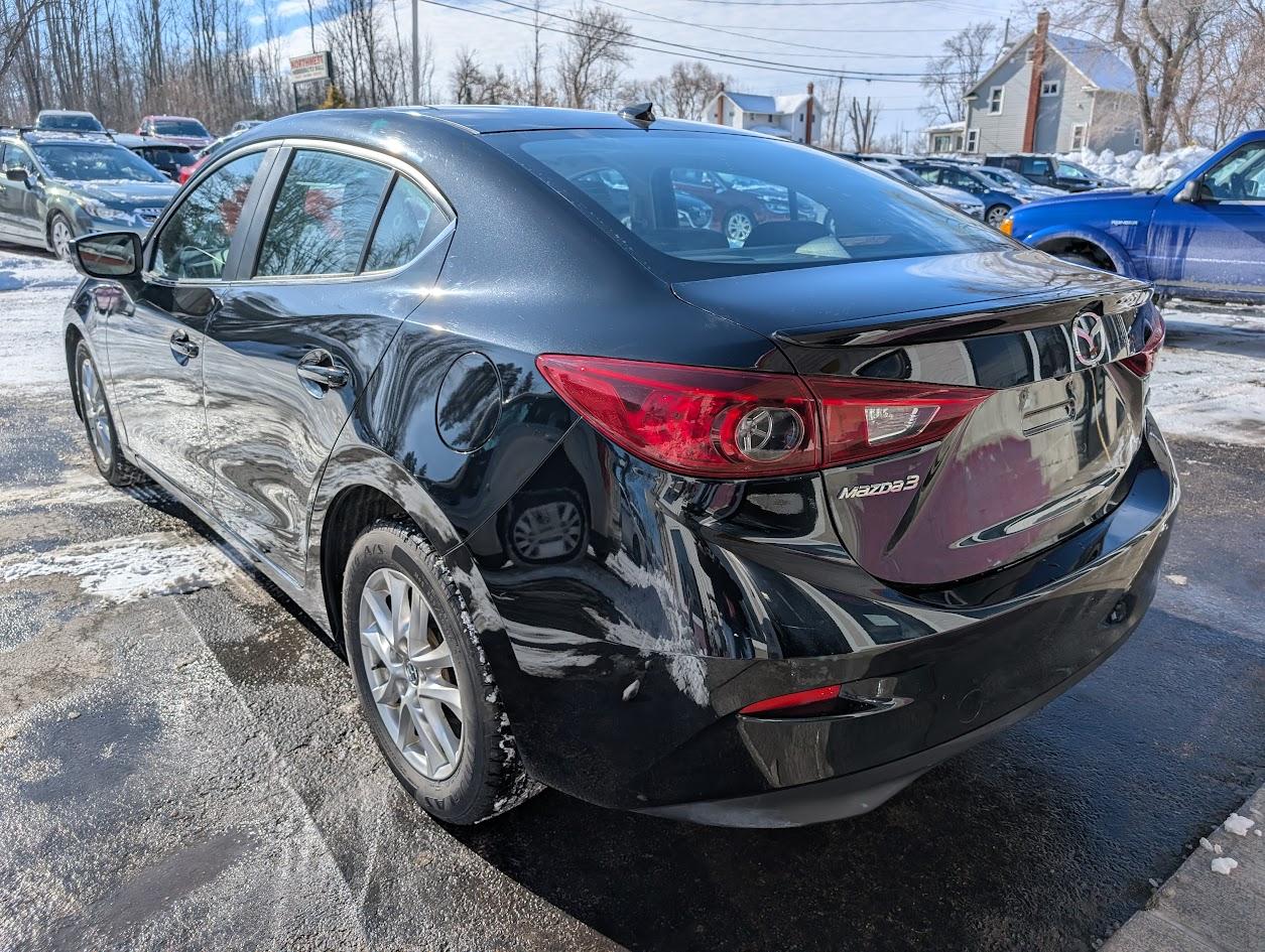 Mazda MAZDA3 I Grand Touring AT 4-Door 2015