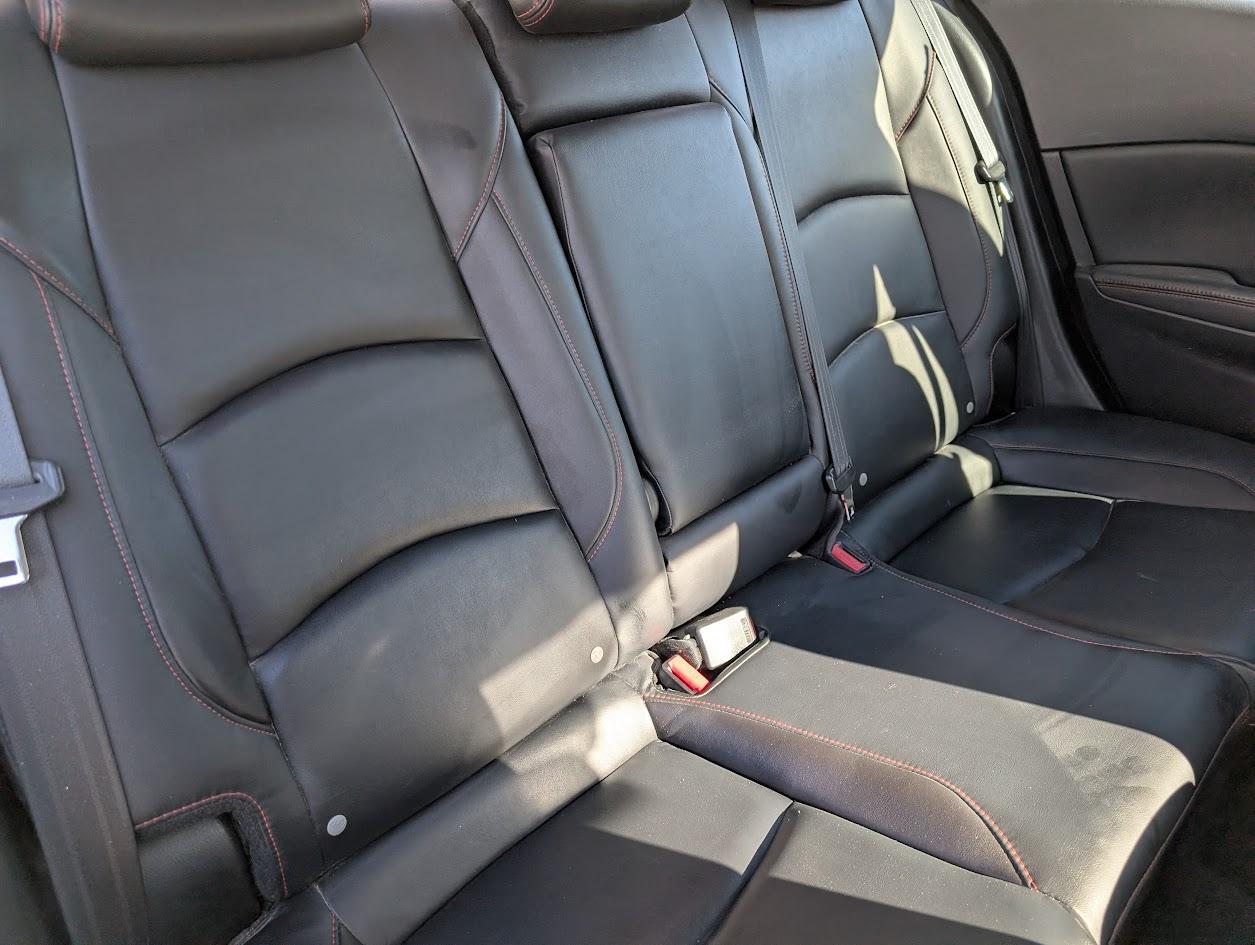 Mazda MAZDA3 I Grand Touring AT 4-Door 2015