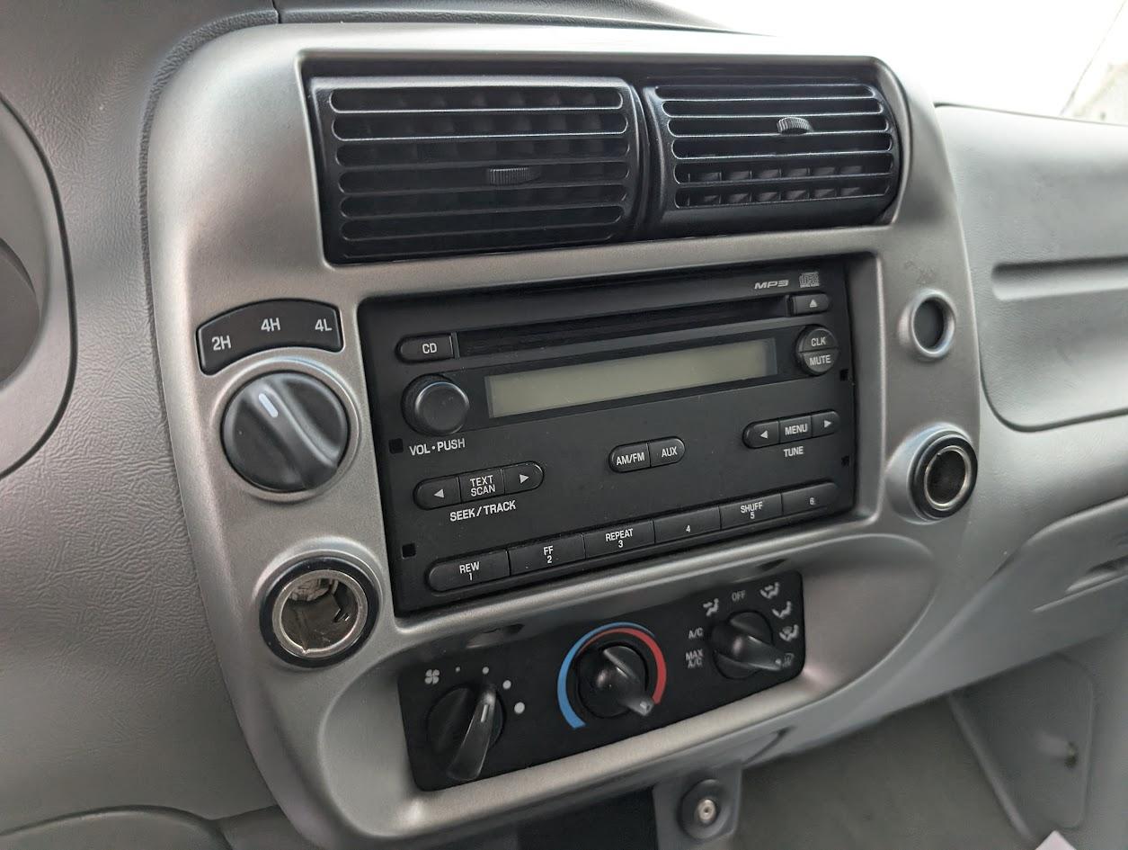 Ford Ranger Sport SuperCab 4-Door 4WD 2011