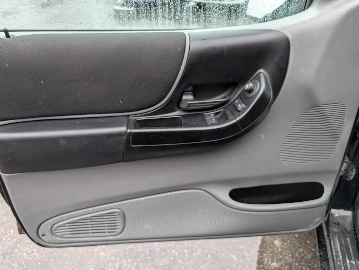 Ford Ranger Sport SuperCab 4-Door 4WD 2011