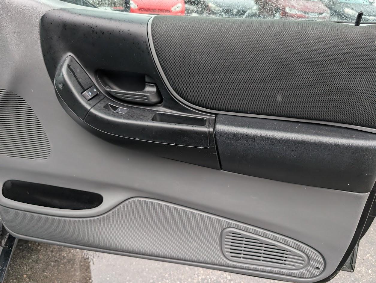 Ford Ranger Sport SuperCab 4-Door 4WD 2011