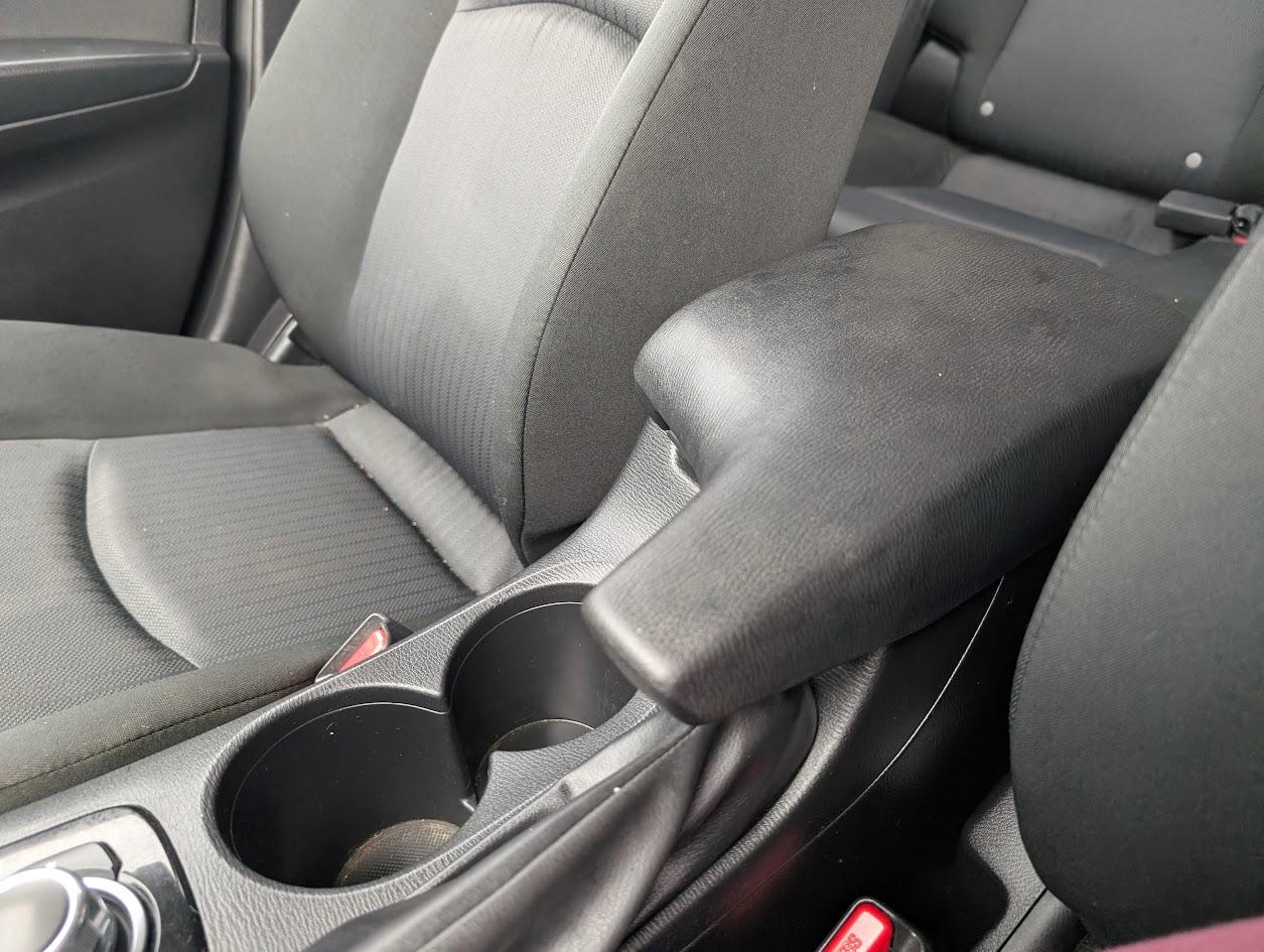 Mazda MAZDA3 i Sport MT 5-Door 2015