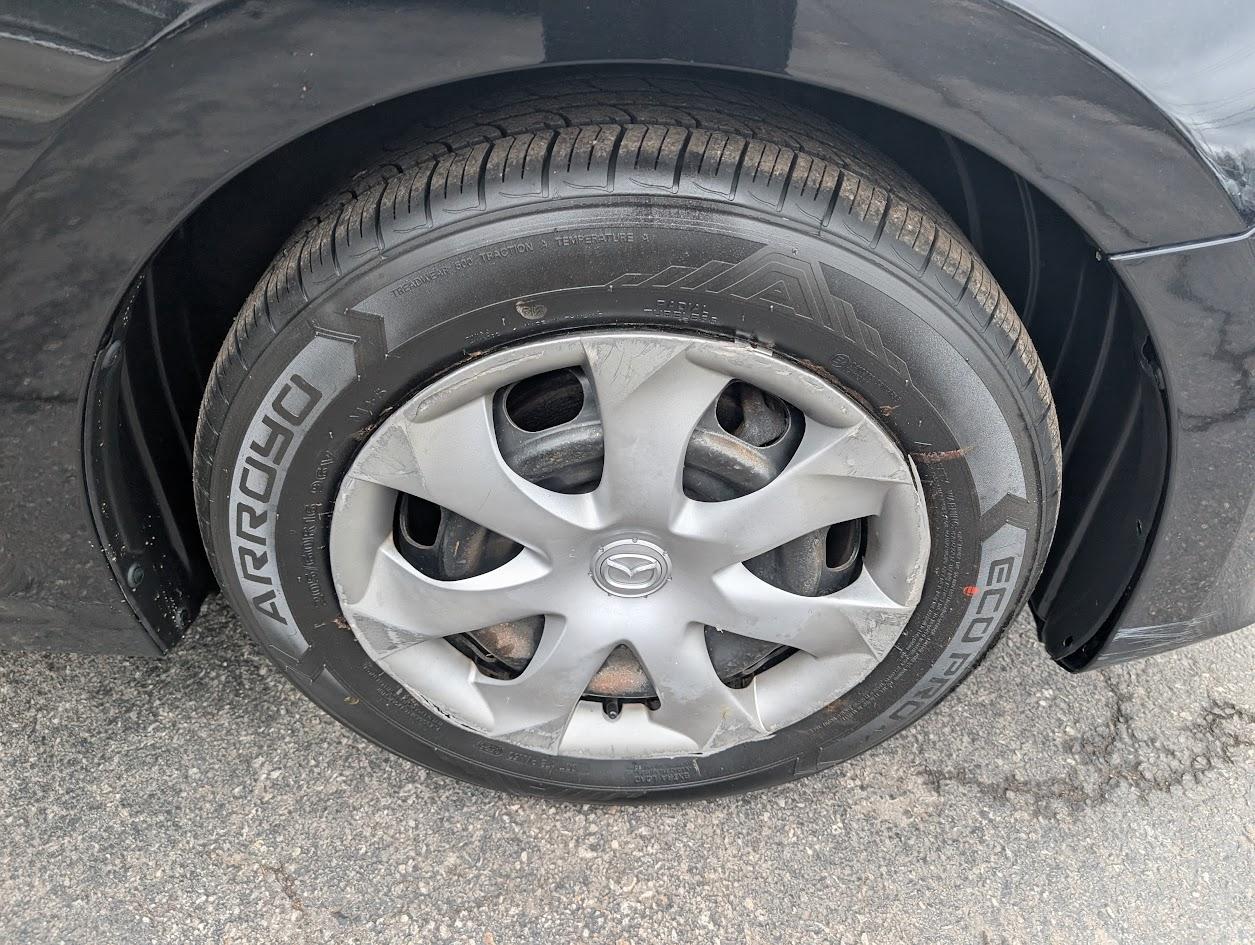 Mazda MAZDA3 i Sport MT 5-Door 2015