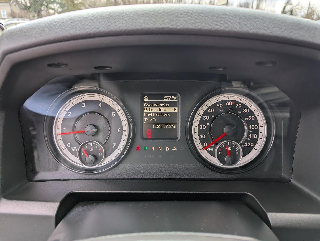 RAM 1500 Tradesman/Express Crew Cab SWB 2WD 2014