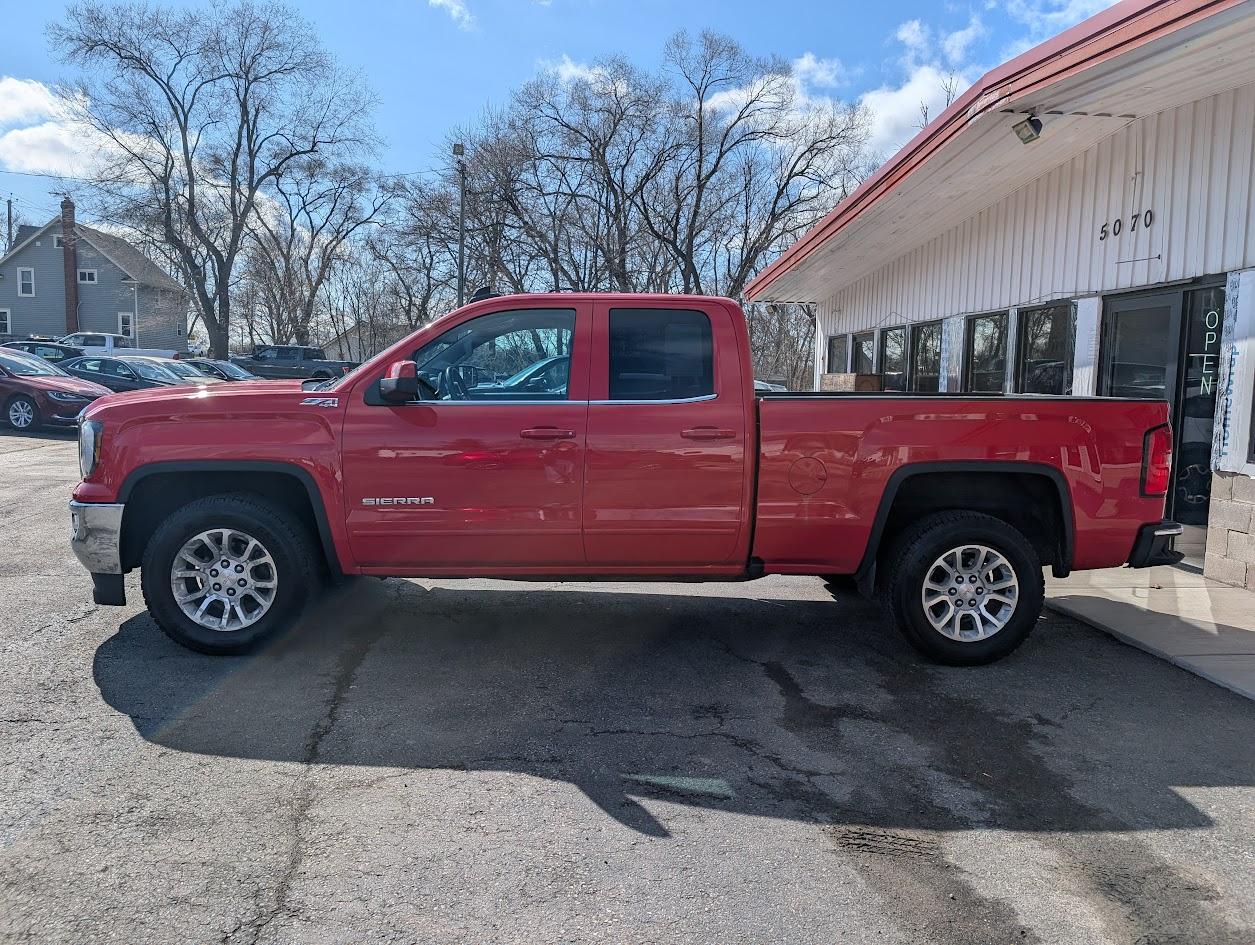 GMC Sierra 1500 SLE Double Cab 4WD 2017