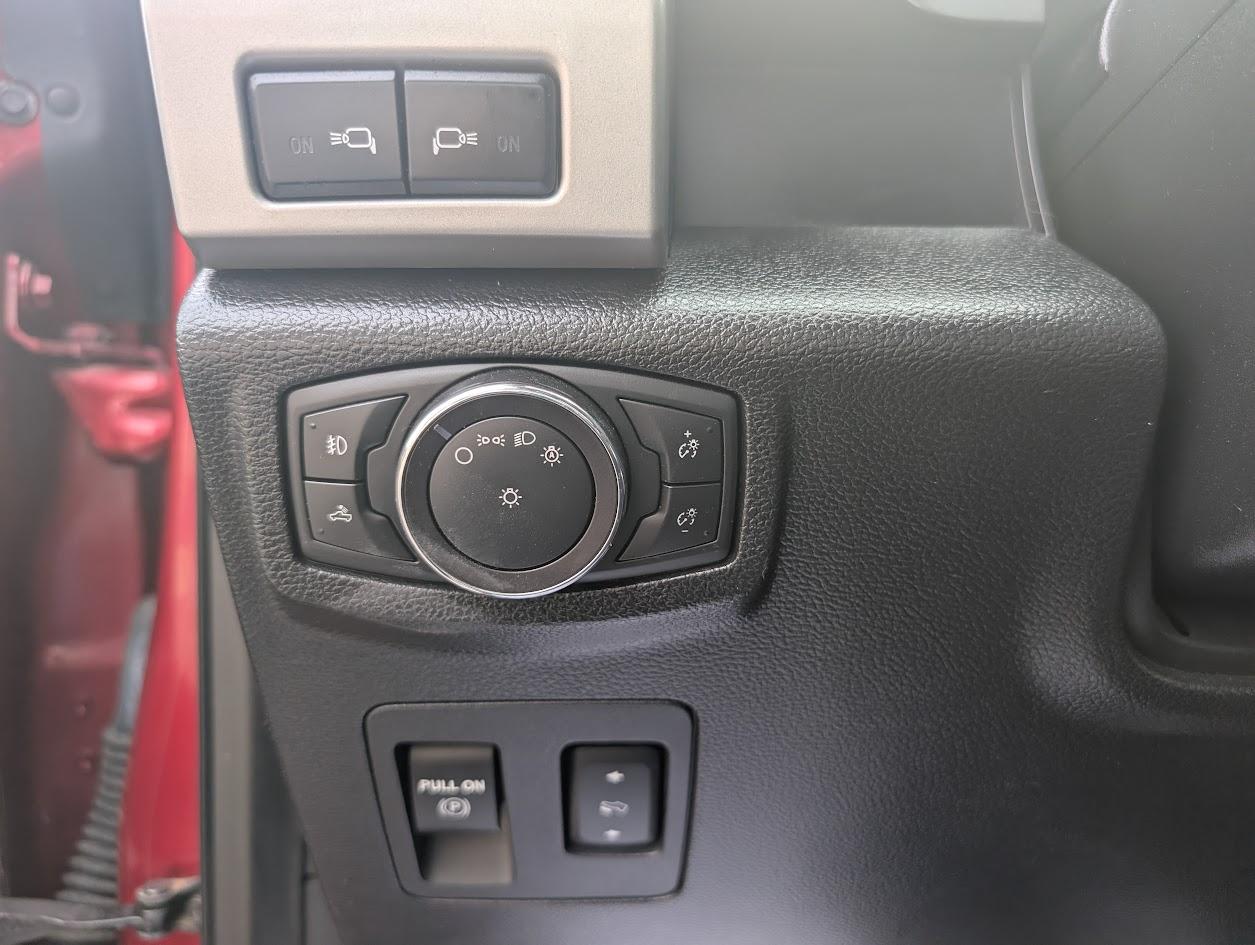 Ford F-150 Lariat SuperCrew 5.5-ft. Bed 4WD 2018