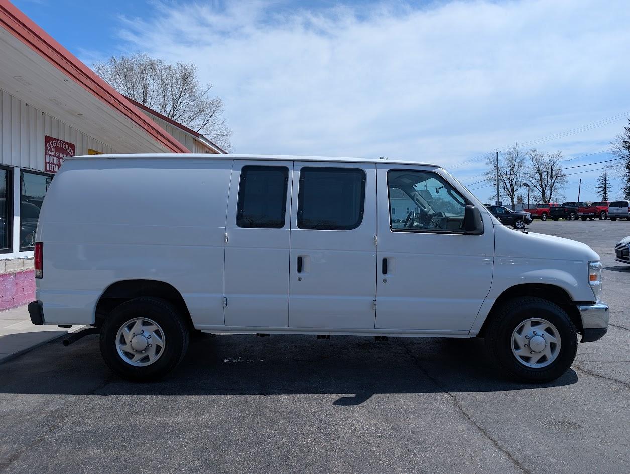 Ford Econoline E-250 2014