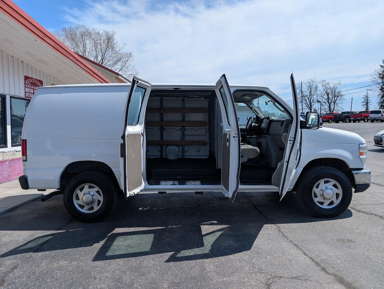 Ford Econoline E-250 2014