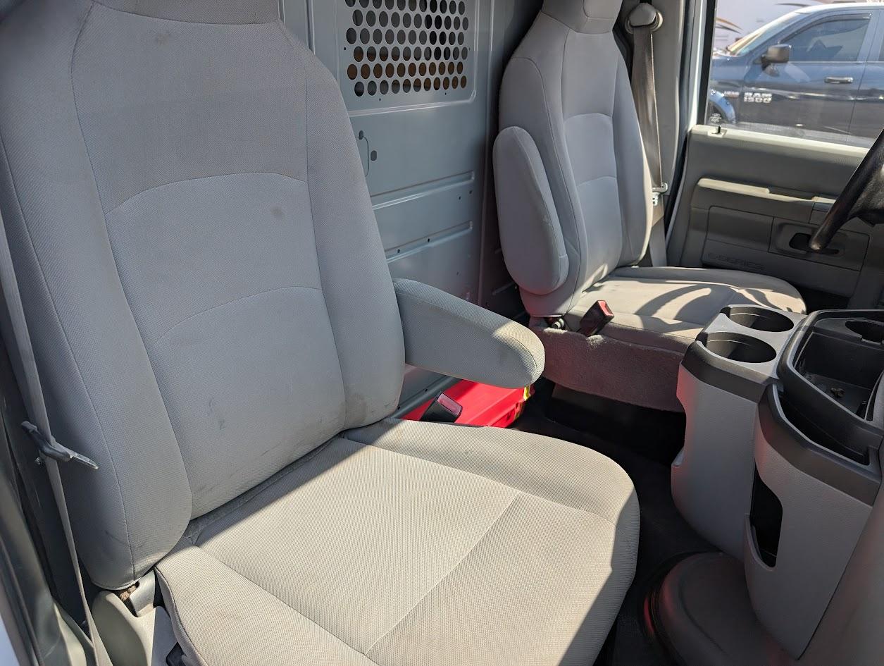 Ford Econoline E-250 2014