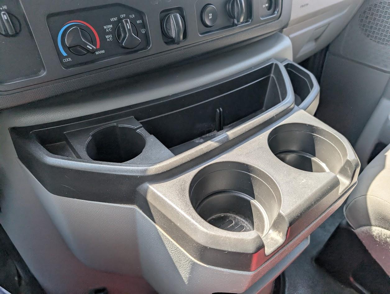 Ford Econoline E-250 2014