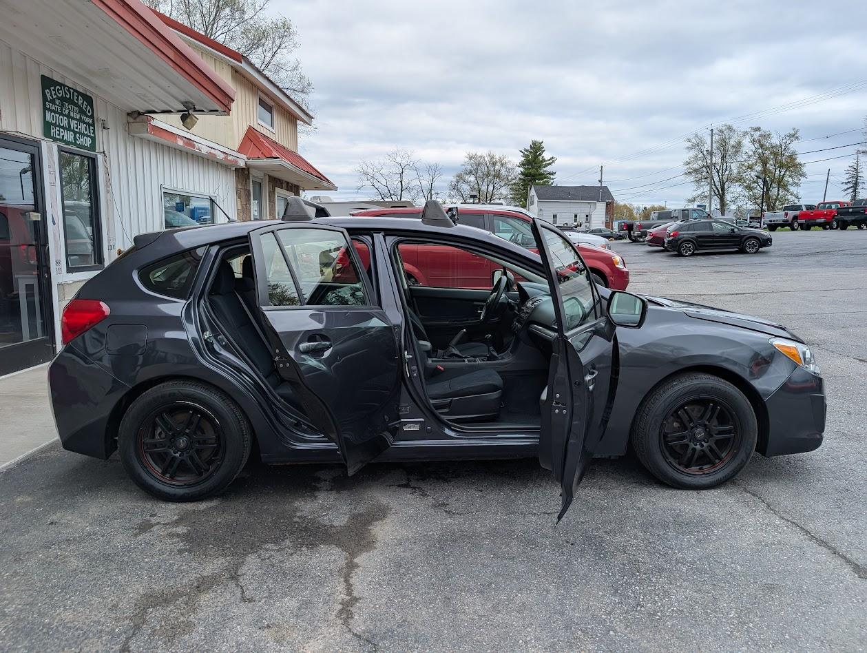 Subaru Impreza 2.0i Premium 5-Door w/All Weather Package 2014