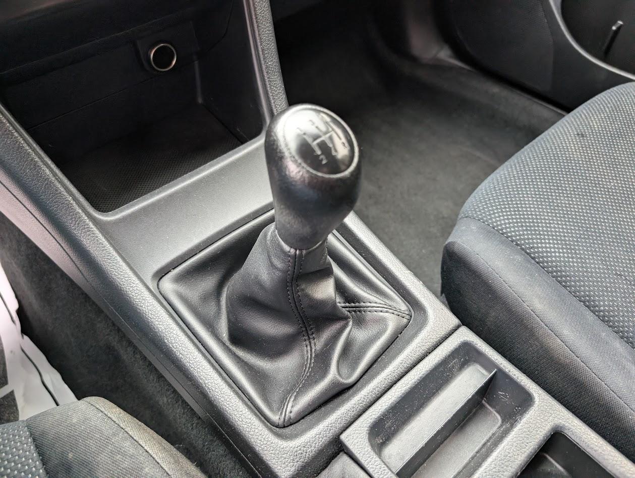 Subaru Impreza 2.0i Premium 5-Door w/All Weather Package 2014