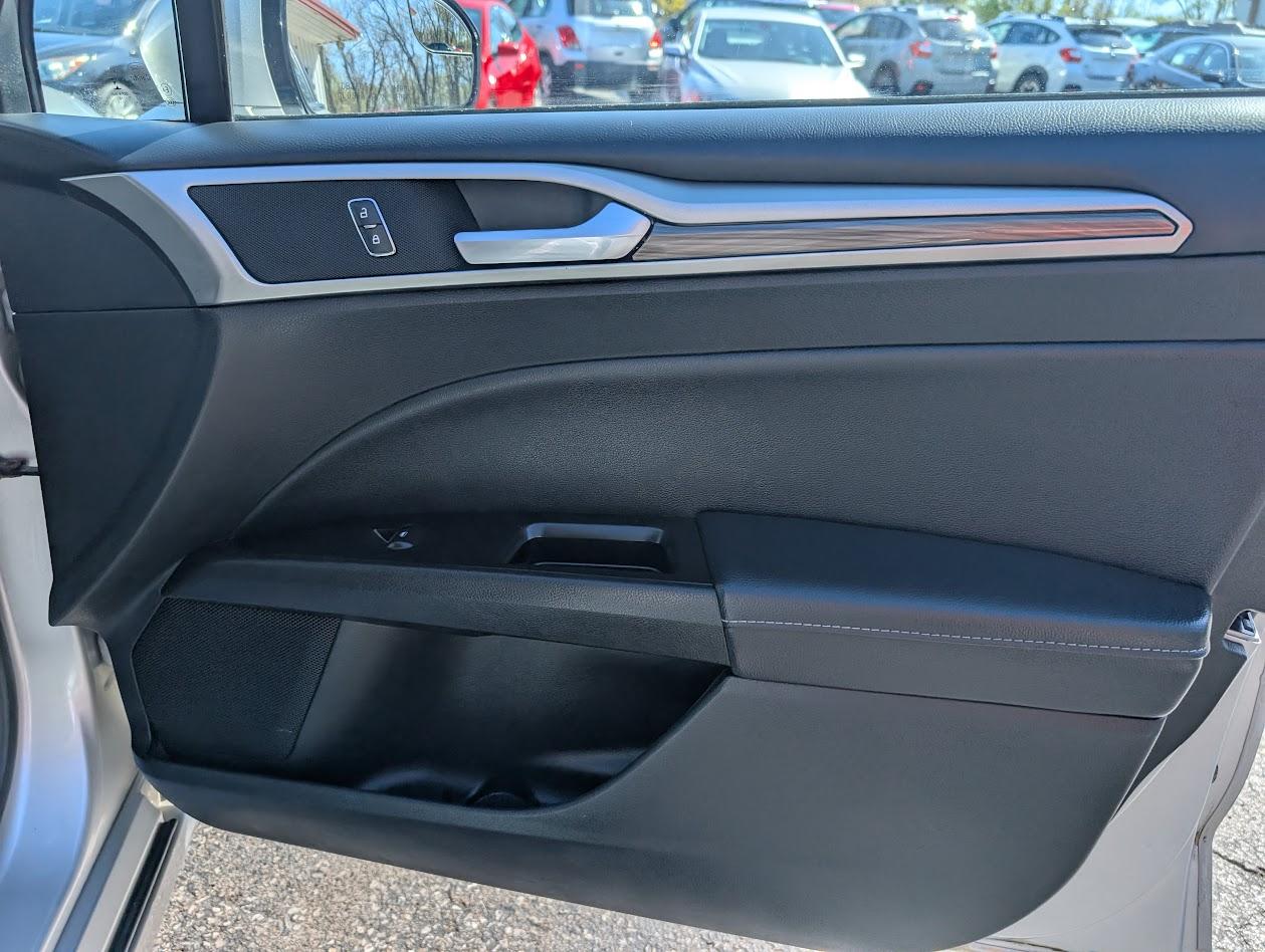 Ford Fusion Energi SE 2017
