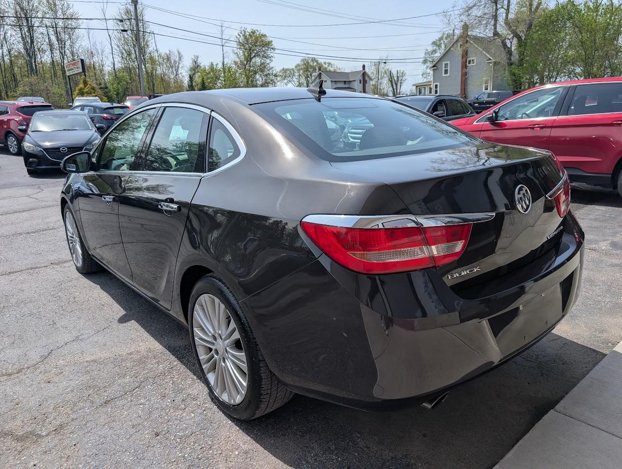 Buick Verano Base 2014