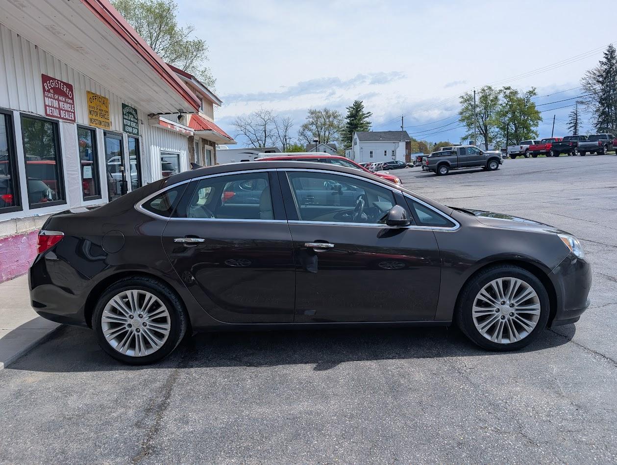 Buick Verano Base 2014