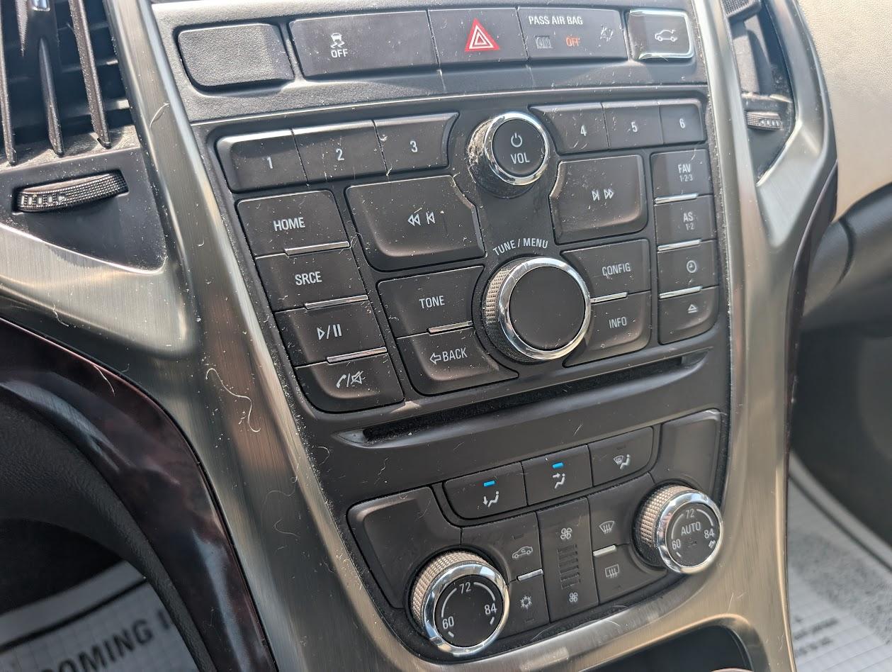Buick Verano Base 2014