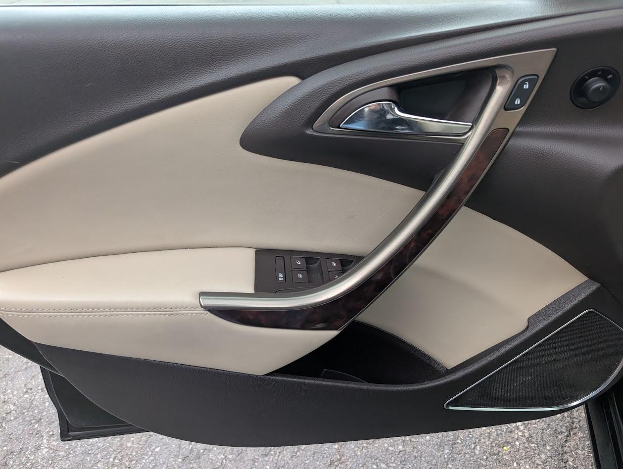 Buick Verano Base 2014