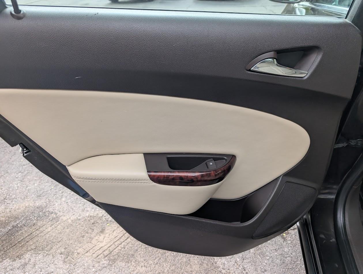 Buick Verano Base 2014