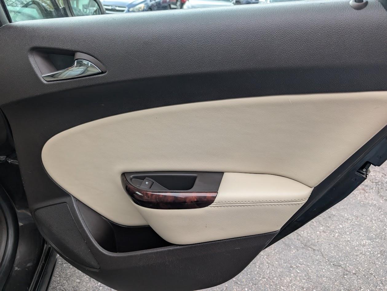 Buick Verano Base 2014