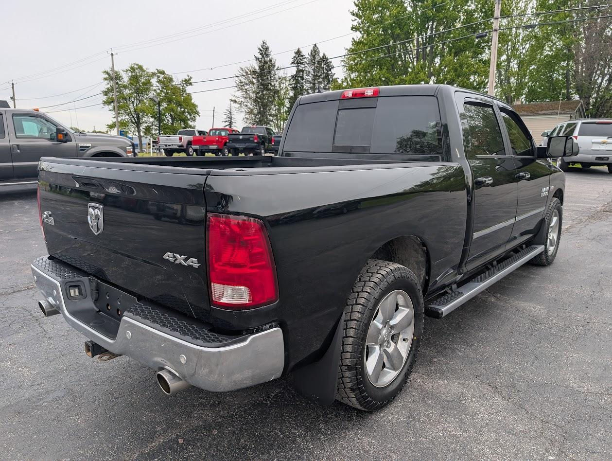RAM 1500 Big Horn Crew Cab LWB 4WD 2016