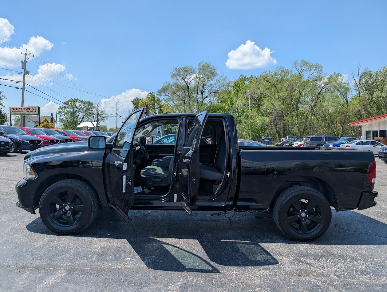 RAM 1500 Tradesman Quad Cab 4WD 2014