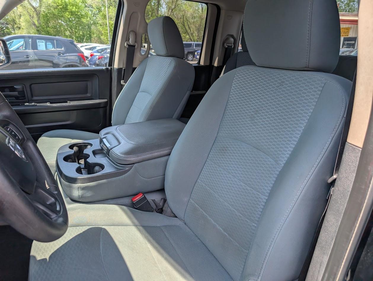 RAM 1500 Tradesman Quad Cab 4WD 2014
