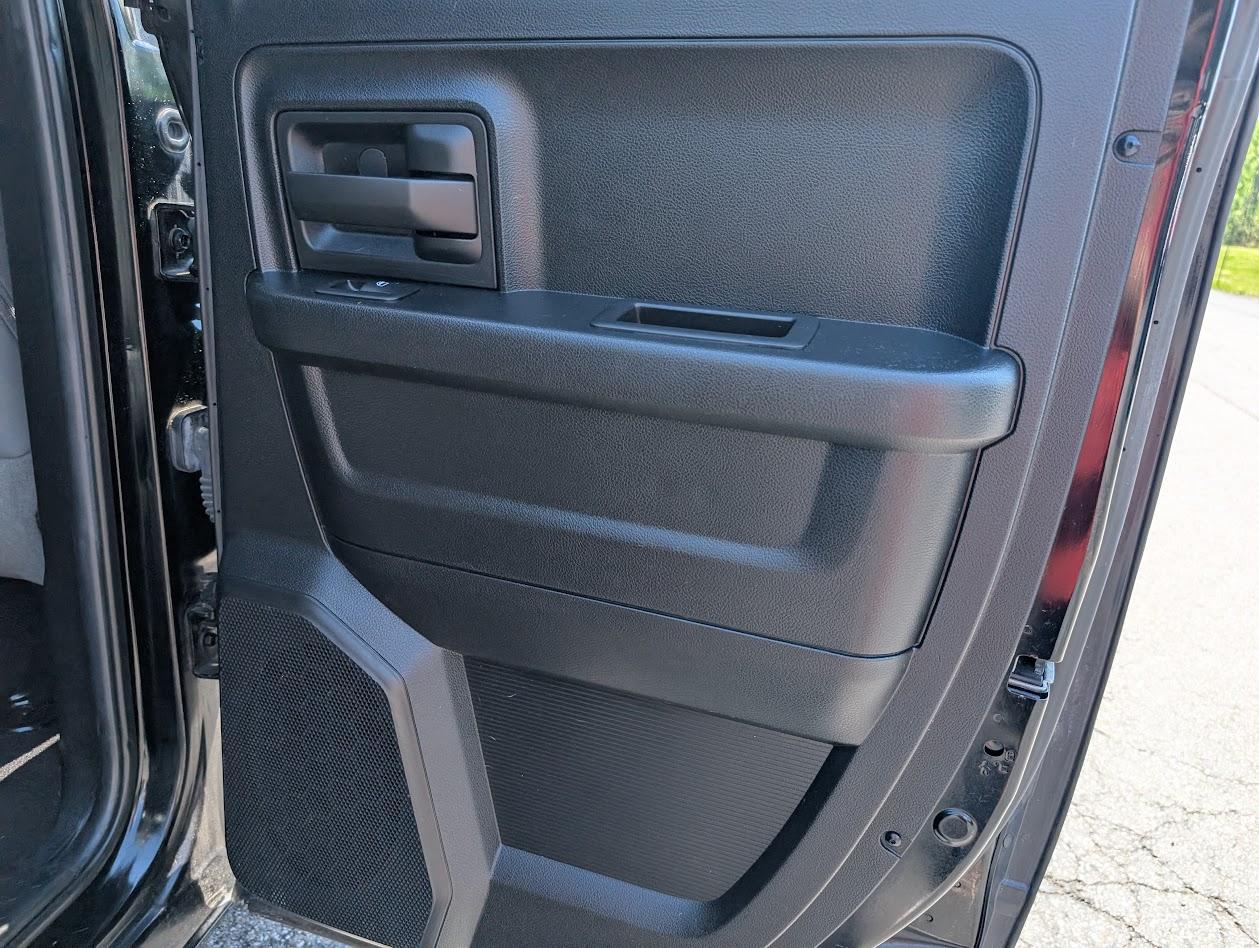 RAM 1500 Tradesman Quad Cab 4WD 2014