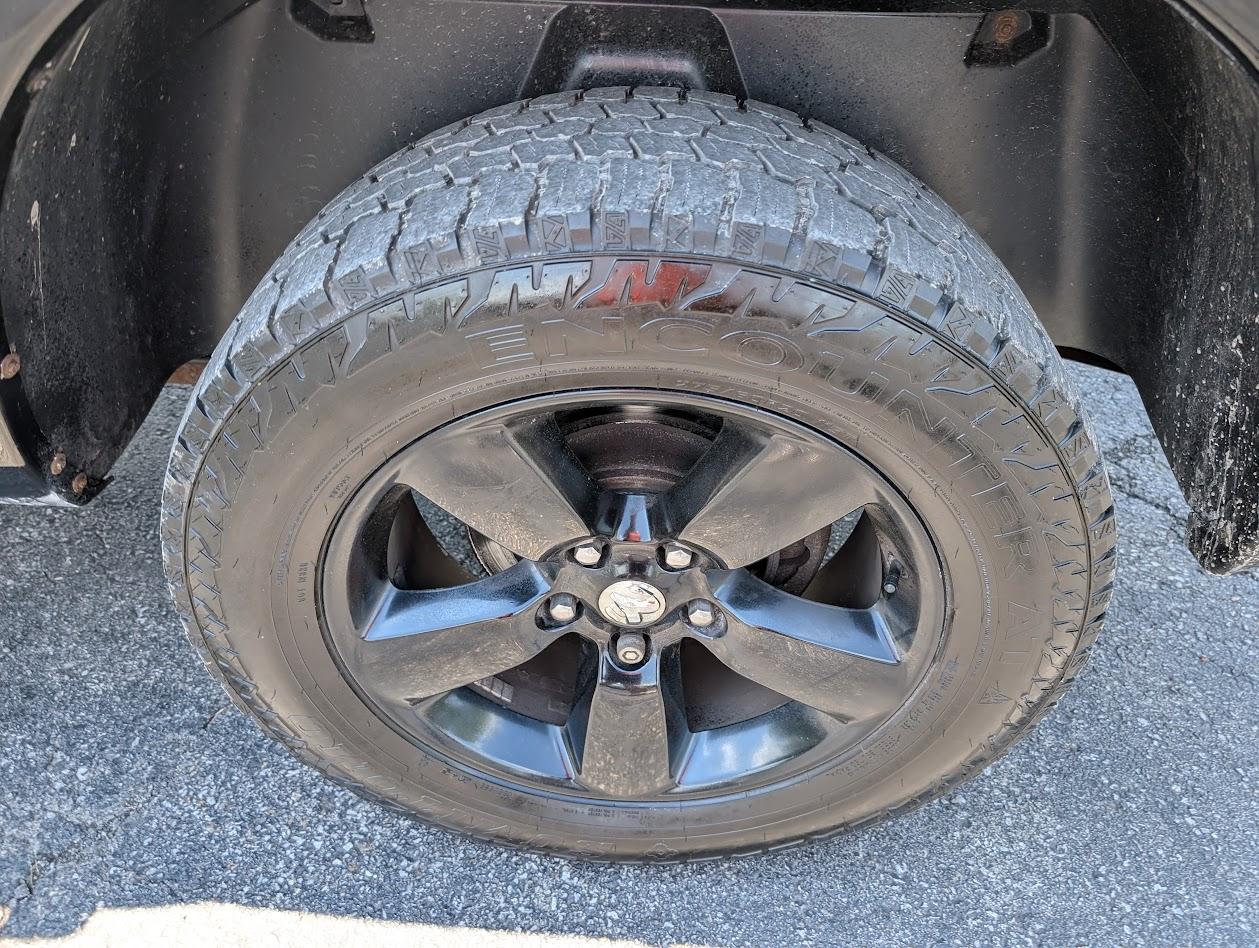RAM 1500 Tradesman Quad Cab 4WD 2014
